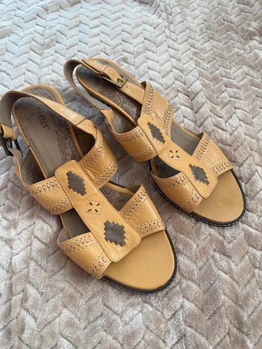 Hotter tan leather - leather, print