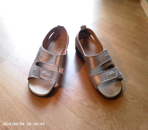 Ladies silver leather hotter - silver,